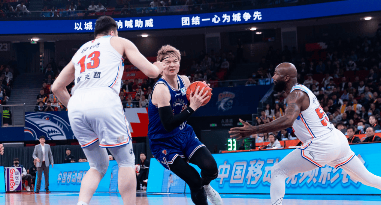 爱体育-包含夺冠热门失利，球队备战下一场比赛的词条